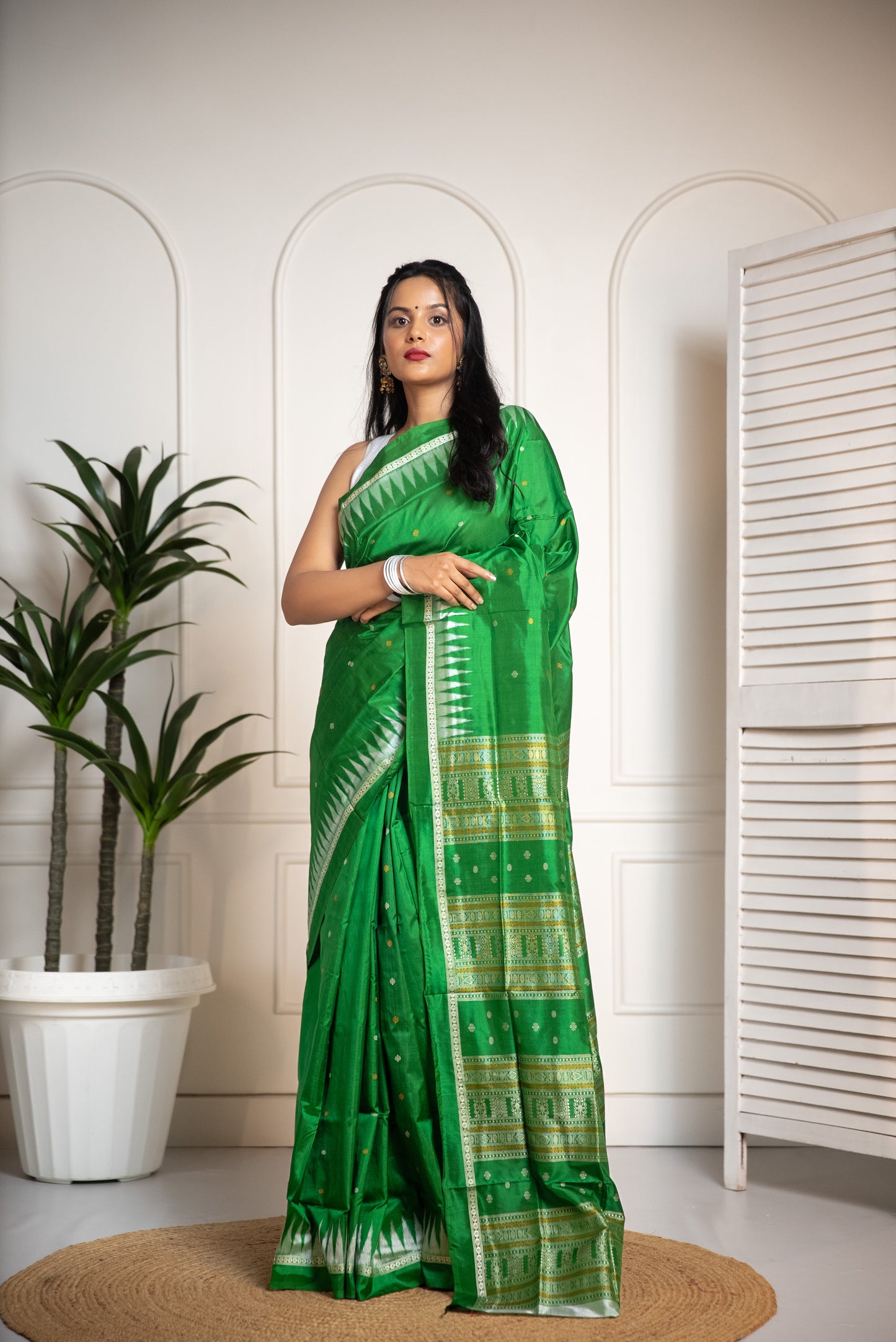 Iklauti Ekpulia - Green Pure Silk Saree